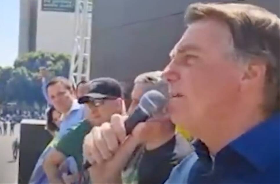 Bolsonaro anuncia reunião de Conselho e repete que manifestação é 'ultimato'