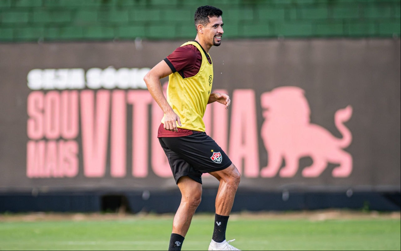 Ricardo Ryller em treino do Vitória (Foto: Victor Ferreira / EC Vitória)