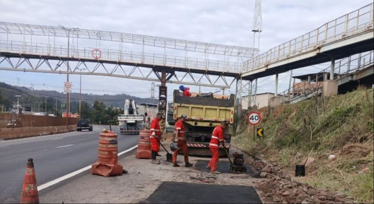 Prefeitura de BH inicia obras de tapa-buraco no Anel Rodoviário 