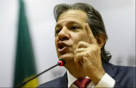 O ministro da Fazenda, Fernando Haddad, durante entrevista coletiva à imprensa, em Brasília