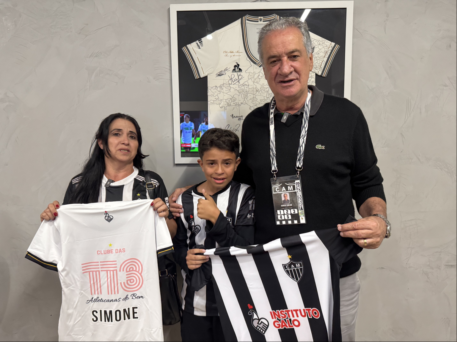 Simone, David e Sérgio Coelho no camarote da Arena MRV