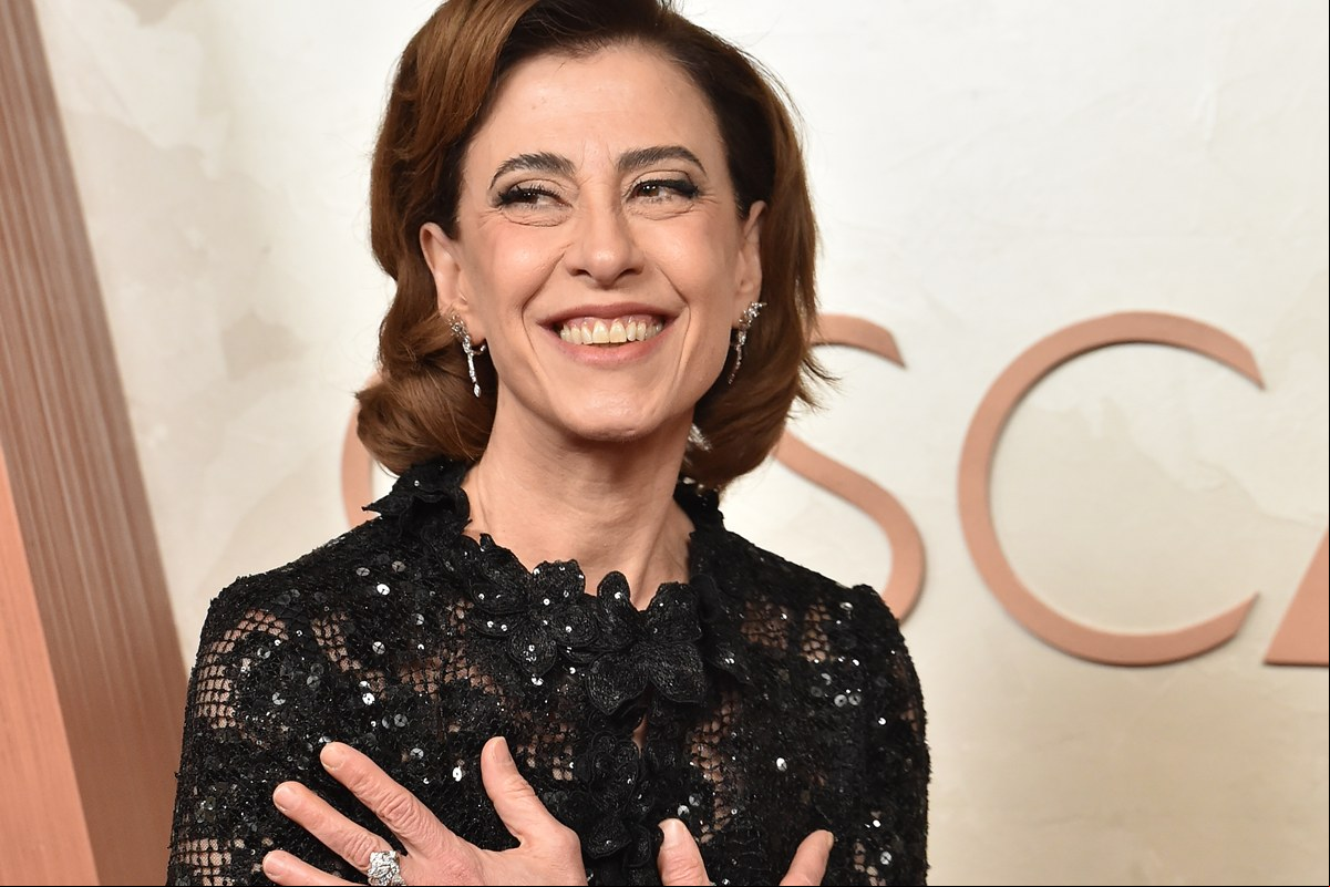 'Nós vamos sorrir. Sorriam!', diz Fernanda Torres após vitória de 'Ainda Estou Aqui' no Oscar