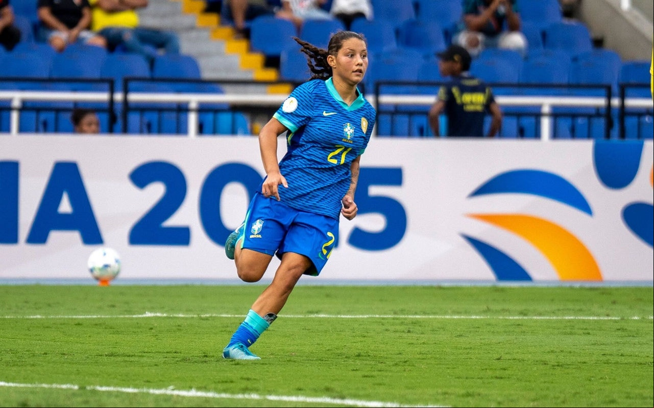 Camisa 21, Evelin marcou o gol da vitória do Brasil sobre a Colômbia, pela última rodada da fase final do Sul-Americano Feminino Sub-17 (Foto: Nelson Terme/CBF)
