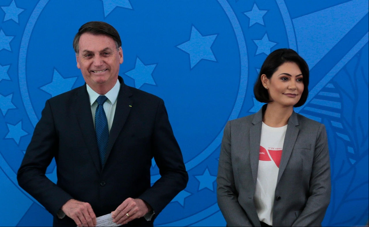 Joias enviadas pelo governo da Arábia Saudita seriam um presente pessoal para a ex-primeira-dama Michelle Bolsonaro