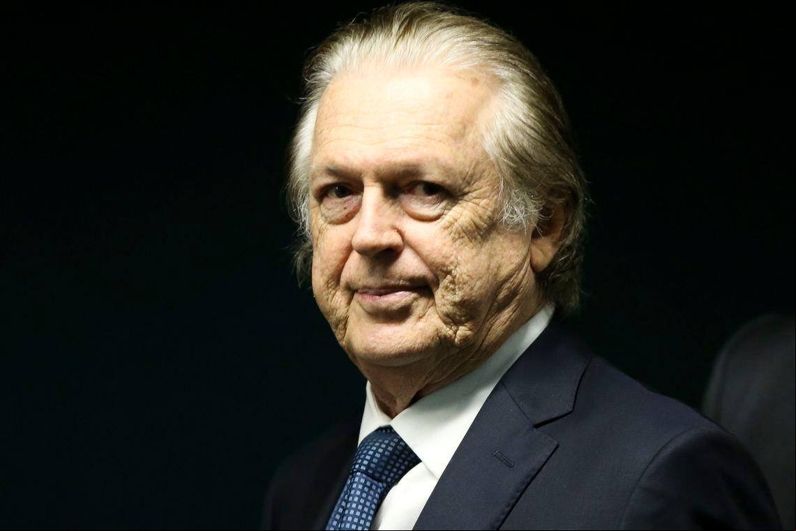 Nas eleições de 2018, o presidente do PSL, Luciano Bivar, criou uma candidata de fachada, que recebeu do partido R$ 400 mil