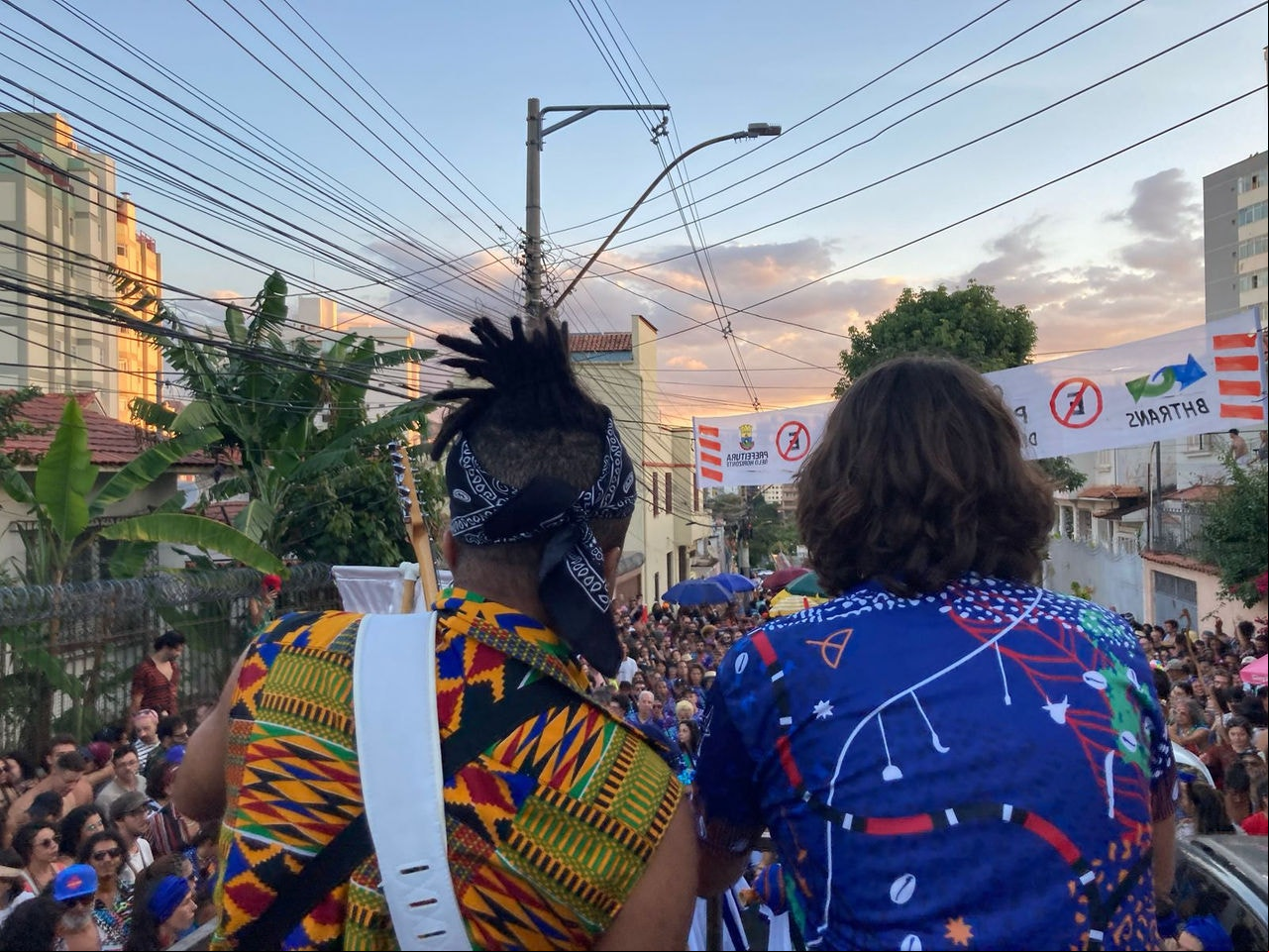 O evento contou com a apresentação de mais de 10 artistas locais 
