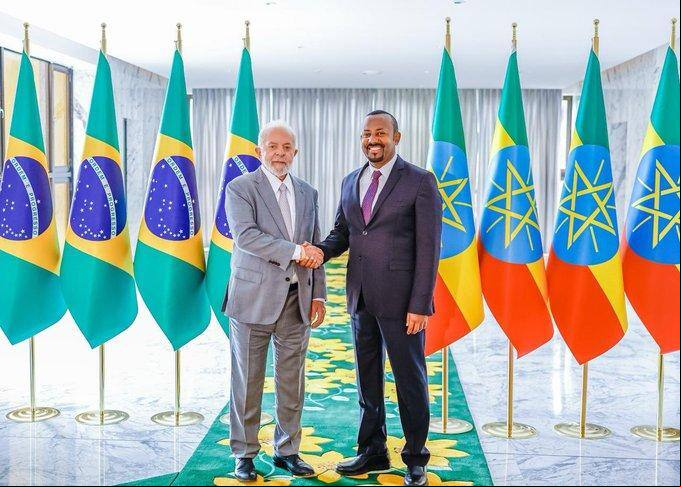O presidente Lula com o primeiro-ministro da Etiópia, Abiy Ahmed