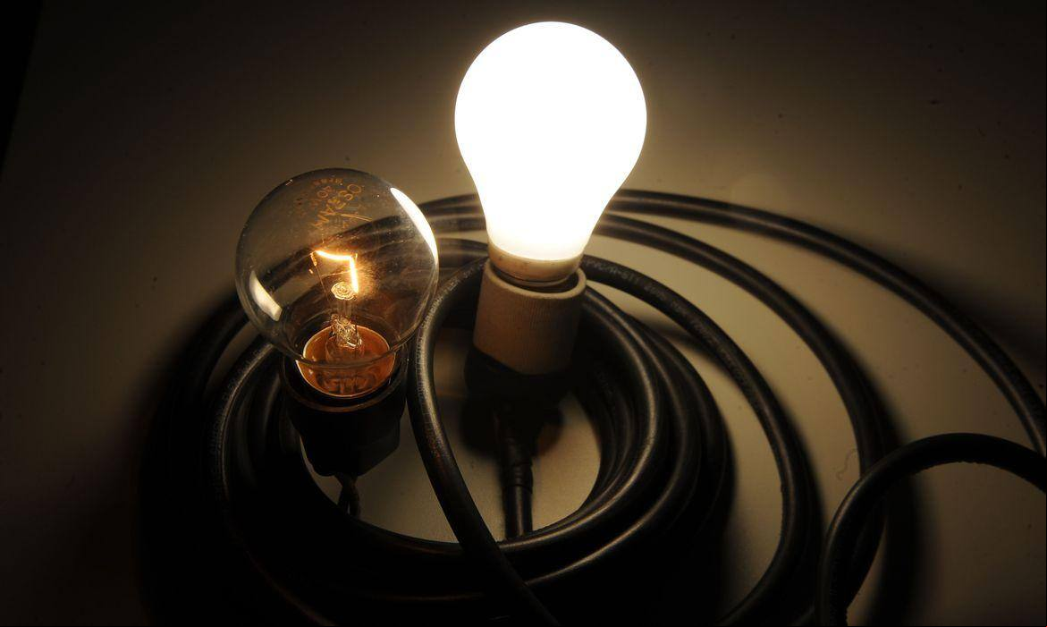 Distrito Federal e 25 estados tiveram queda de energia registrada nesta terça-feira (15)