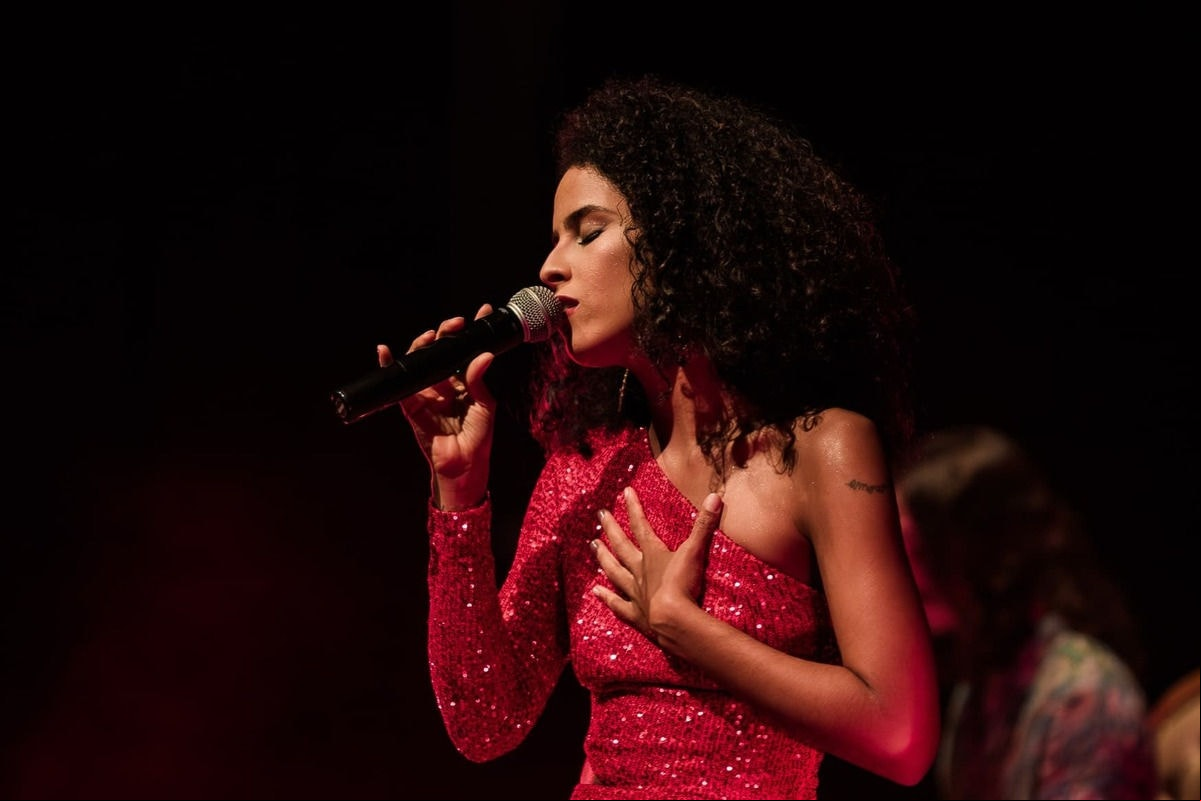 A cantora Laura Catarina