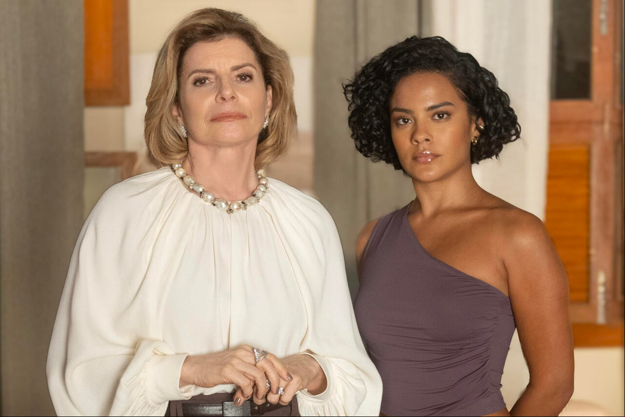 Odete Roitman (Debora Bloch) e Fátima (Bella Campos)