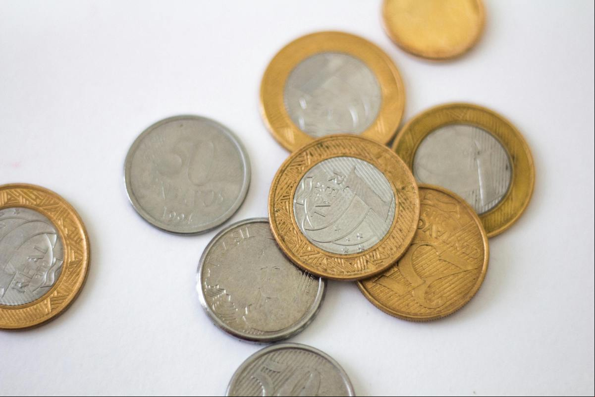 Real termina 2024 mais desvalorizado do que começou em relação ao dólar